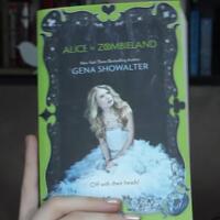 review-alice-in-zombieland