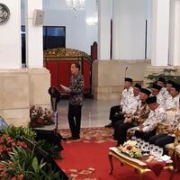 megayanti-mengadukan-derita-guru-kepada-jokowi