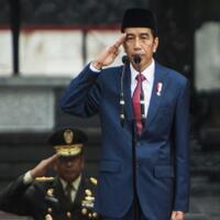 mantan-kasospol-abri-sebut-jokowi-berpotensi-jadi-pengkhianat-bangsa