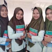 buku-adalah-makanan-otak-dan-menulis-minumannya-otak