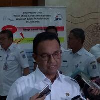pkl-bentrok-dengan-satpol-pp-anies-bilang-harusnya-bisa-dibicarakan-baik-baik