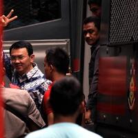 pdip-sarankan-ahok-istirahat-sejenak-dari-dunia-politik-setelah-bebas