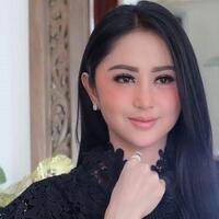 dewi-perssik-aku-sayang-sama-pak-ahok