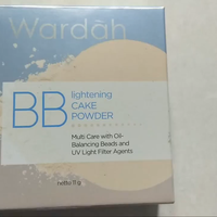 review-wardah-bb-lightening-cake-powder