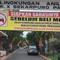fenomena-quotpunya-mobil-ga-punya-garasiquot-parkir-sembarangan-bikin-sewot-tetangga