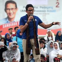soal-janji-sandiaga-revisi-uu-ite-mahfud-itu-tugasnya-dpr