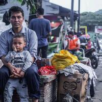 menyedihkan-pengungsi-yang-menunggu-kepastian