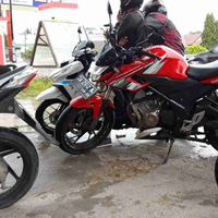 jualan-yang-laris-dijajakan-saat-hujan