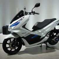 honda-pcx-listrik-resmi-mengaspal-tapi-cuma-bisa-disewa-gan