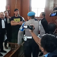 batal-dikembalikan-ke-cipinang-dhani-langsung-dijebloskan-ke-rutan-medaeng
