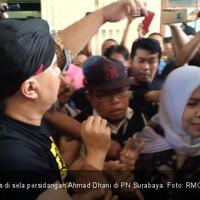 siti-histeris-lalu-berteriak-allahuakbar-ahmad-dhani-tidak-bersalah