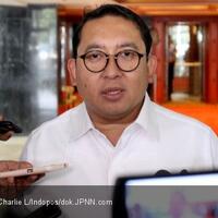 duh-fadli-zon-kok-pojokkan-mbah-moen