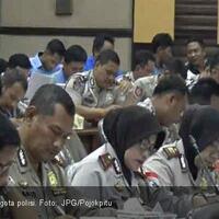 239-anggota-polisi-jalan-tes-psikologi-sebelum-pegang-senjata-api