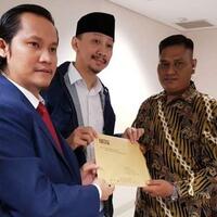 ancam-gugat-facebook-rp1-triliun-abu-janda-ini-kasus-zaman-now