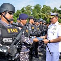 hebat-prajurit-tni-al-ini-terima-penghargaan-dari-panglima