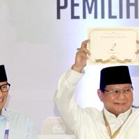 pks-senang-lucinta-luna-dukung-prabowo-sandiaga