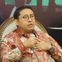 tolak-minta-maaf-fadli-sebut-tak-hina-mbah-moen-lewat-puisi