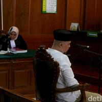 kisah-ahmad-dhani-langsung-akrab-dengan-napi-di-rutan-mandaeng
