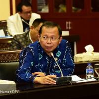 tkn-jokowi---maruf-apakah-fadli-zon-bikin-puisi-bukan-pencitraan