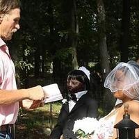 ingin-menikah-tapi-jangan-dengan-boneka-zombie-juga-kali