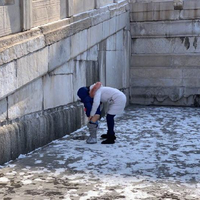 viral-turis-cilik-lakukan-ini-di-kota-terlarang-cina