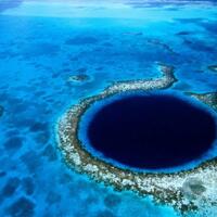 apa-saja-yang-ada-di-kedalaman-great-blue-hole-cek-di-sini-gan