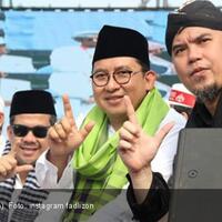 relawan-jokowi-siapkan-puisi-berjudul-uninstall-fadli-zon