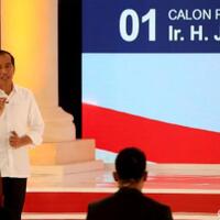 ramai--jokowi-pakai-earpiece-saat-debat--tim-prabowo-minta-penjelasan