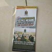 tim-kampanye-caleg-pks-ini-bagi-kartu-bebas-tilang