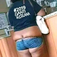 sindir-puisi-neno-warisman-pendiri-pan-di-luar-212-kategori-kafir