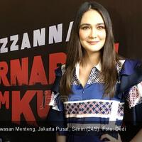 luna-maya-hapus-semua-foto-reino-barack-di-ig