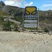 menapaki-indahnya-kawah-gunung-kelud