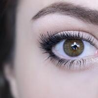 ayo-buat-mata-kecilmu-terlihat-lebih-besar-sis