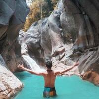 air-terjun-mangku-kodek-keindahan-menawan-yang-antimainstream-di-kaki-gunung-rinjani