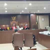 bacakan-pembelaan-eddy-sindoro-mengaku-terkejut-dituntut-5-tahun-penjara