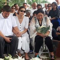 masih-shock-mikha-tambayong-belum-siap-bicara-soal-meninggalnya-sang-mama