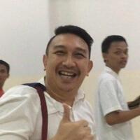 sepekan-lagi-bebas-augie-fantinus-disambut-pelukan-sahabat