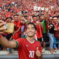 ezra-walian-diizinkan-bela-timnas-u-23-indonesia