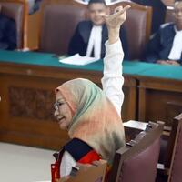 minta-jadi-tahanan-kota-ratna-mengaku-sakit-parah