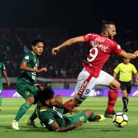 ilija-spasojevic-dan-melvin-platje-duet-bomber-maut-bali-united