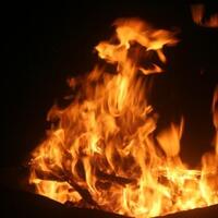 pelaku-rudapaksa-di-india-tewas-dibakar-korbannya