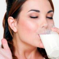 ingin-awet-muda-hindari-konsumsi-empat-jenis-makanan-ini