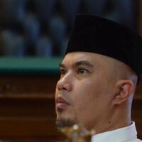 ahmad-dhani-masih-belum-mood-ikut-grup-band-di-rutan