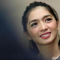 jumat-08-mar-2019-1656-wib-penghasilan-jadi-artis-sudah-cukup-uang-bukan-target-an