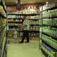 survei-bi-kepercayaan-konsumen-melemah-di-februari-2019