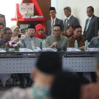 menpora-imam-nahrawi-pentingnya-peran-alumni-untuk-berkembangnya-uinsa-surabaya