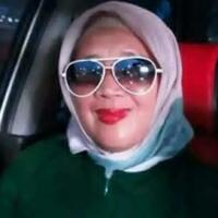 driver-taksi-online-ini-bukan-wanita-sembarangan