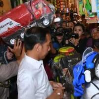 jokowi-sebut-hoaks-pemerintah-akan-larang-azan-adalah-isu-sampah