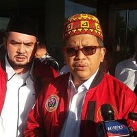 jokowi-dilaporkan-terkait-kartu-pra-kerja-hasto-pelapor-tak-punya-gagasan-yang-baik