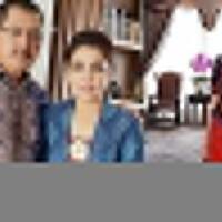 dengan-gitar-bambang-trihatmodjo-bawakan-lagu-cinta-untuk-sang-istri-mayangsari